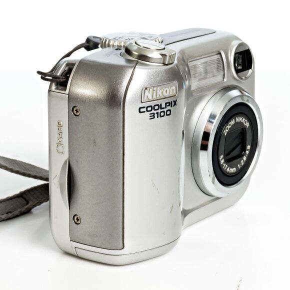 Nikon Coolpix 3100 3.2 Megapixel Digital Camera 3x Zoom TESTED Works - Picture 3 of 7